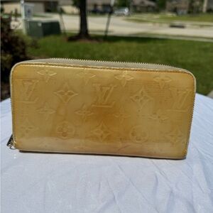 Louis Vuitton Yellow Vernis Zippy Wallet